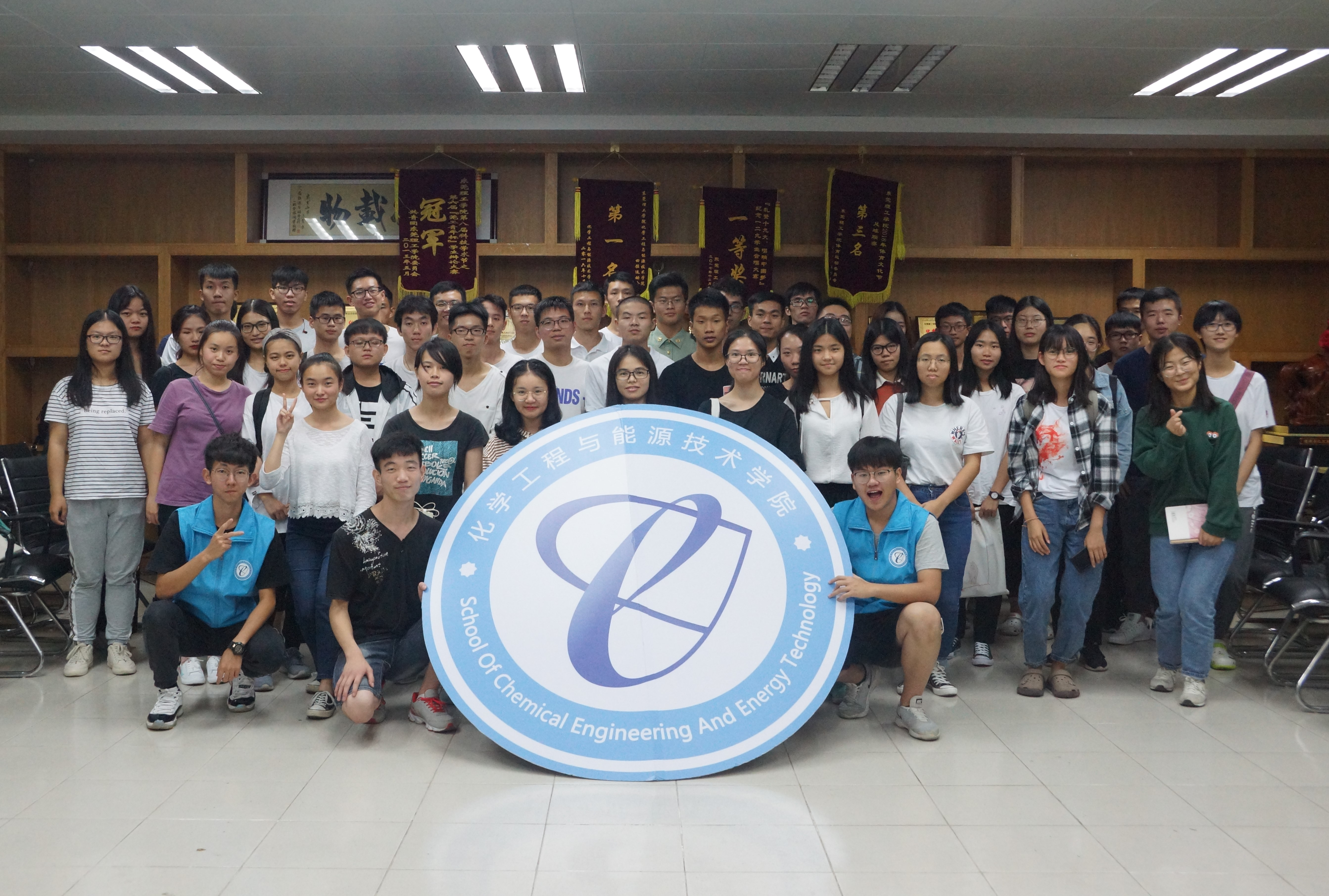 我院联合莞馨社区举办第五期师生汇.png