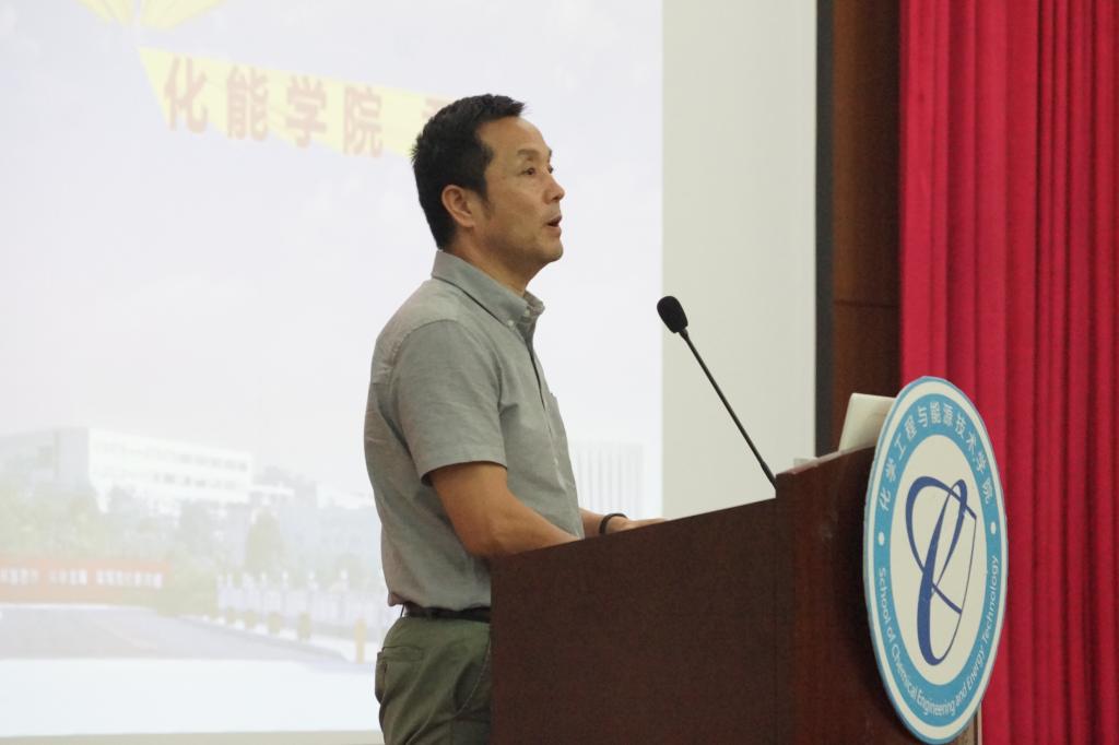 我院党总支书记君光为2018级新生上党课-3-.JPG